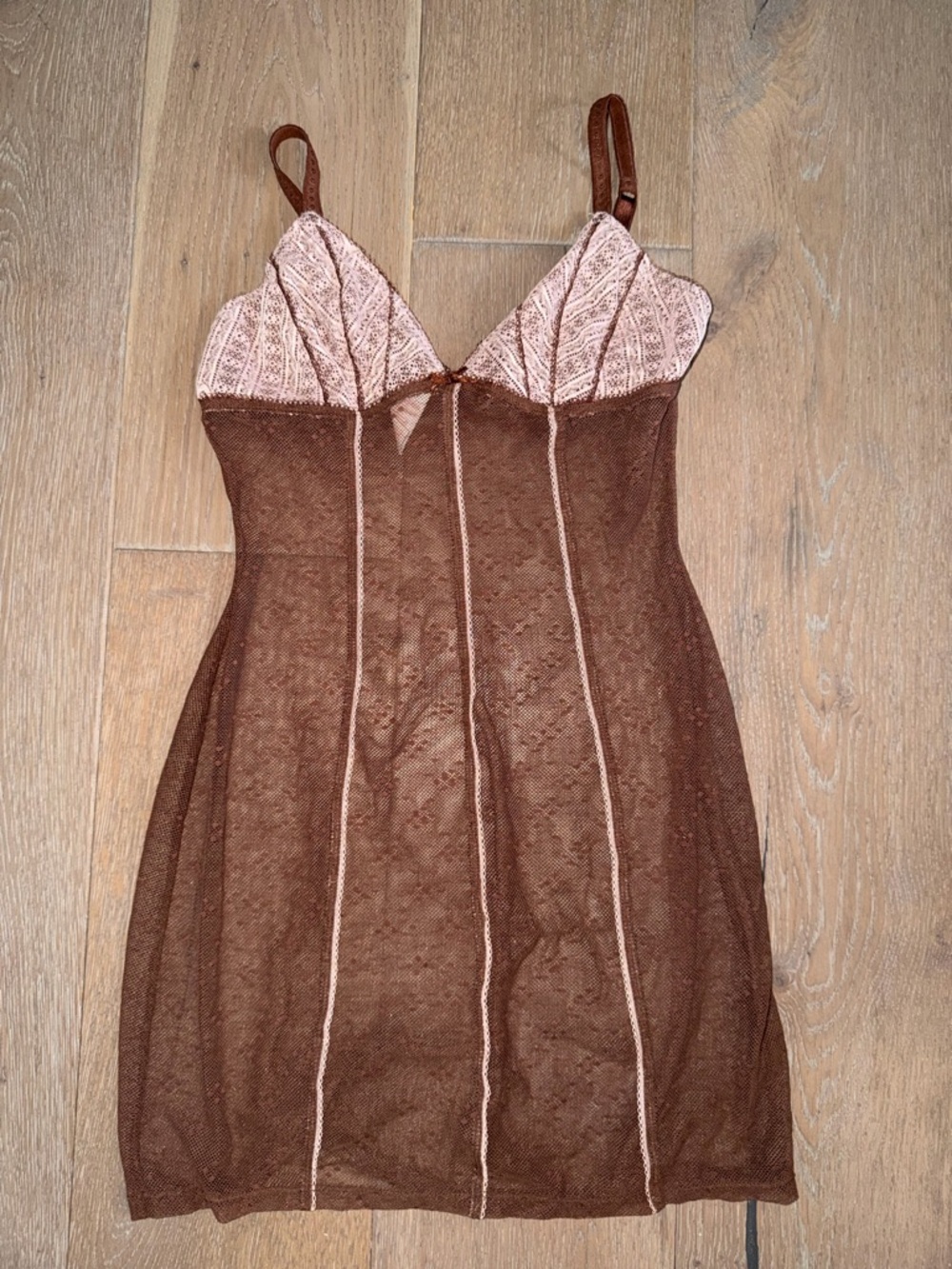 Y2K JLO Lace Slip on dress in pink & brown size small like new great condition